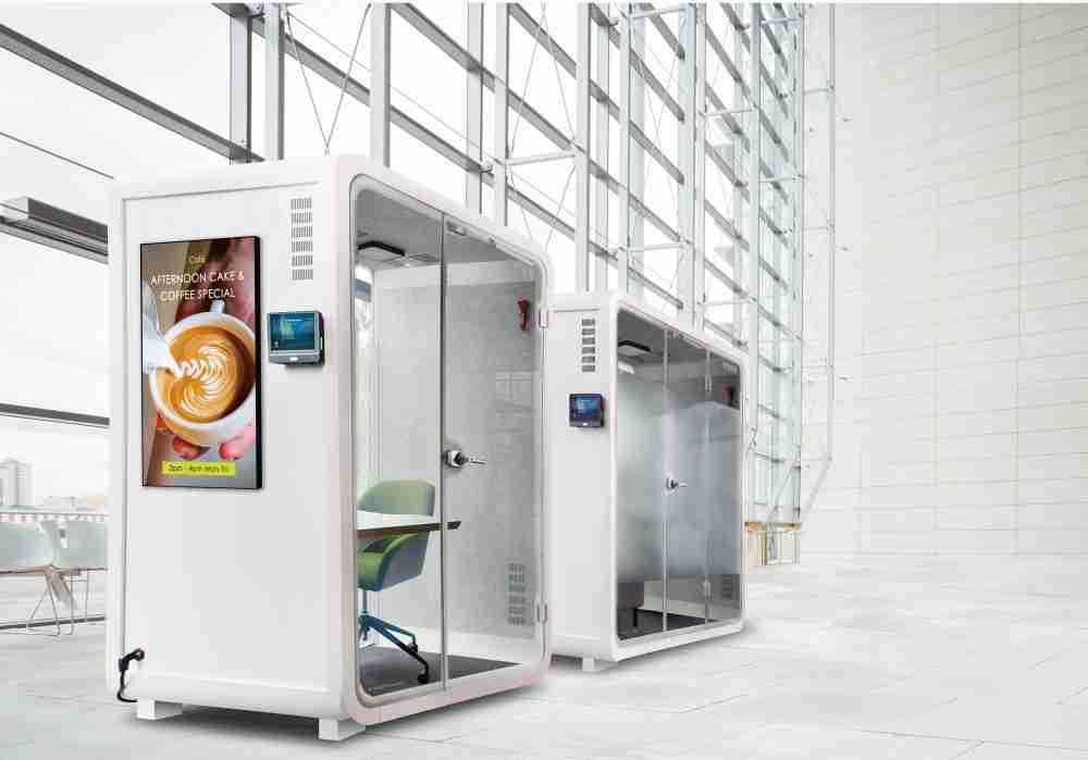 Wepay子公司达擎之智慧行动办公舱，，，，采用PDLC智能调光玻璃设计，，透过通电与断电的电流切换，，，呈现透明与雾面效果，，，具节能降耗特性并兼顾隐私，，，，确保信息安全